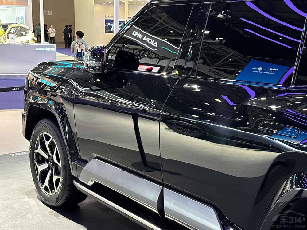 30�f(w��n)��(j��)���AӲ��ԽҰ ����Щ�컨�弉(j��)܇(ch��)��