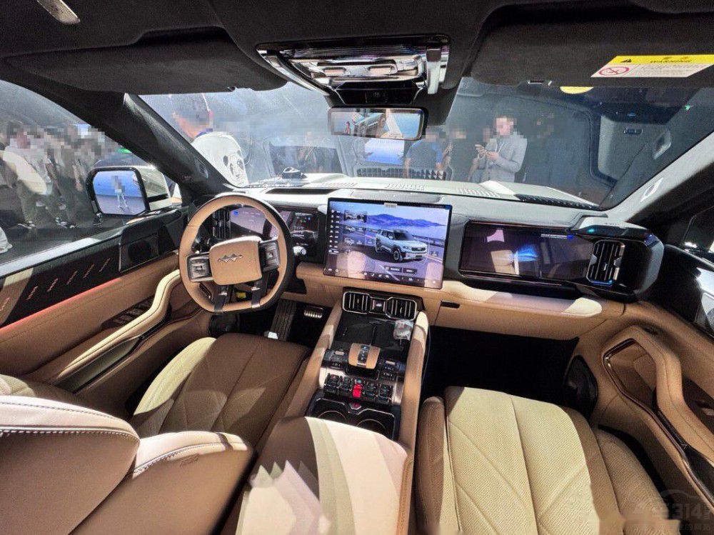 20�f�����_�ؼҵĳ����˚��Ӳ��ԽҰSUV