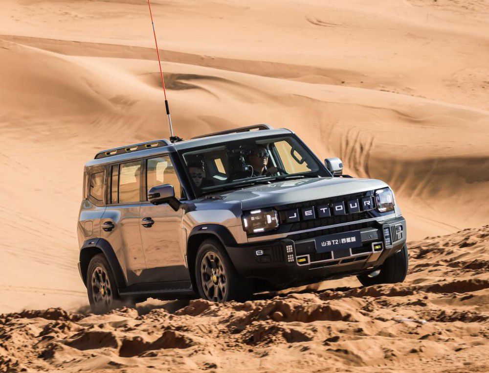 20�f�����_�ؼҵĳ����˚��Ӳ��ԽҰSUV