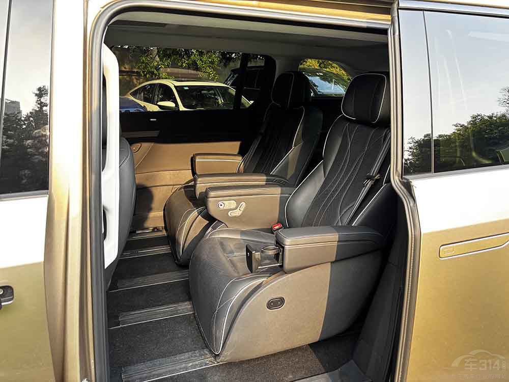 �l(shu��)�Ǹ��Q(ch��ng)�ġ��̰�܇(ch��)�� �@�׿�MPV��Ԓ�f(shu��)