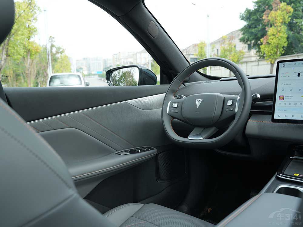 十來萬預(yù)算入手智駕車 深藍(lán)S05值得考慮 十來萬預(yù)算入手智駕車 深藍(lán)S05值得考慮