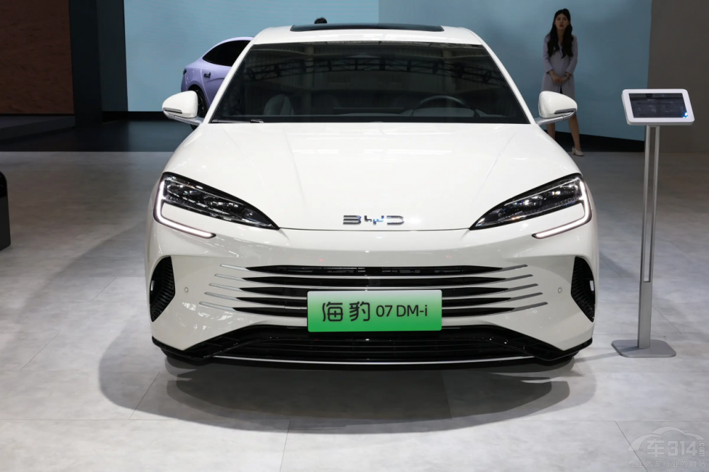 手持15萬(wàn)買新車 就看這三款“六邊形戰(zhàn)士“ 手持15萬(wàn)買新車 就看這三款“六邊形戰(zhàn)士“