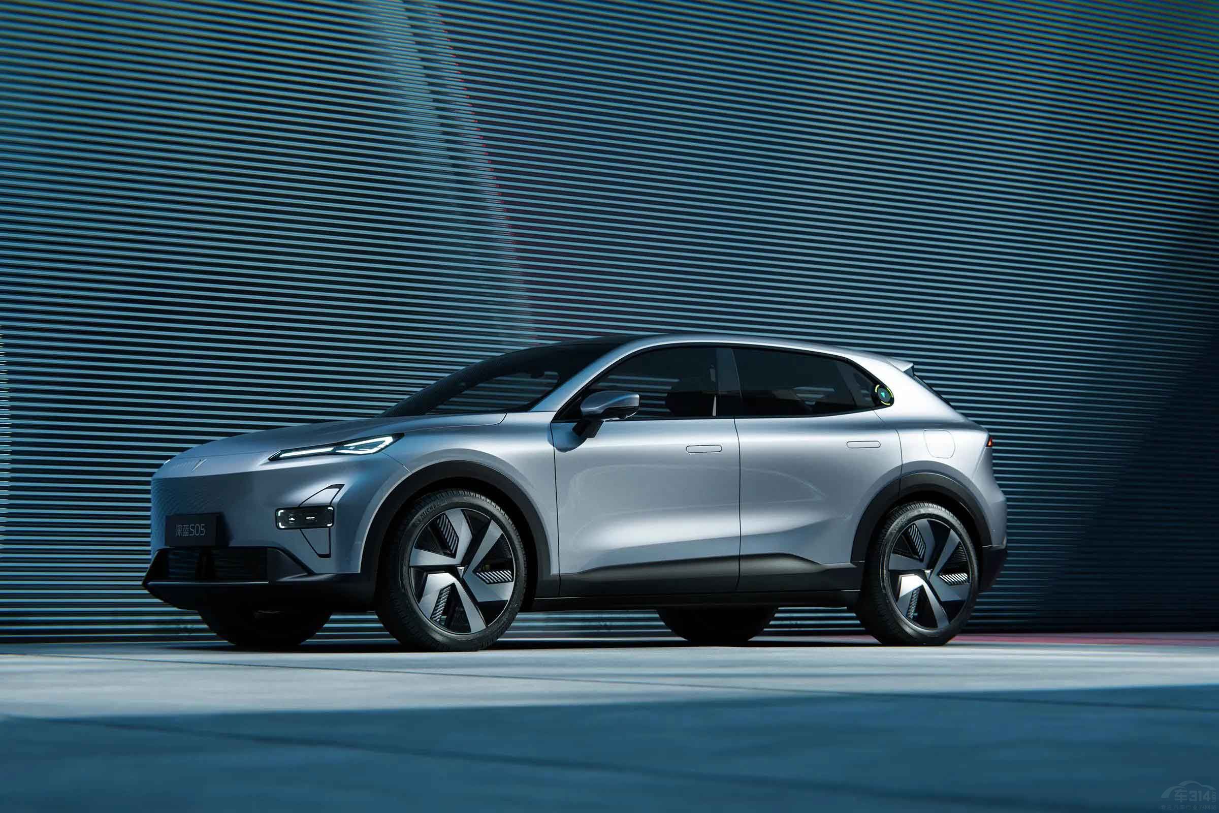 10�f����늿��gSUV���ѿ��għ����������