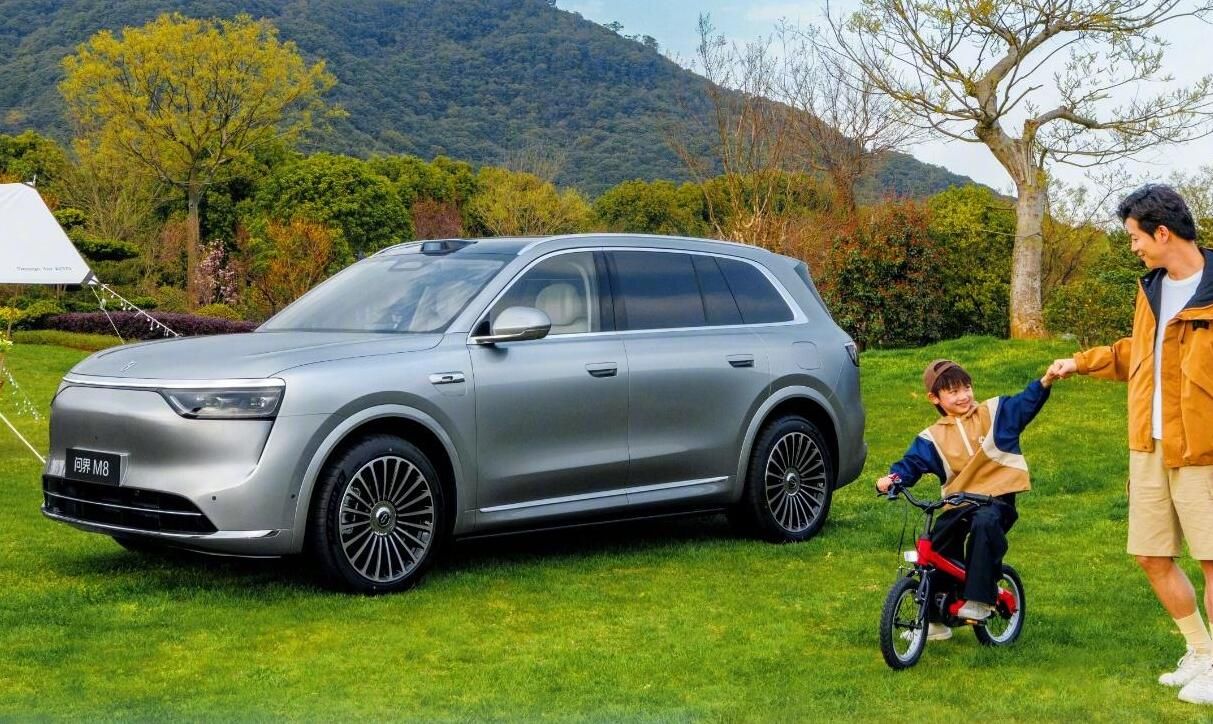 ���IBBA��Ԓ���A(y��)��20�f+��ɶ������ƽ�桱��