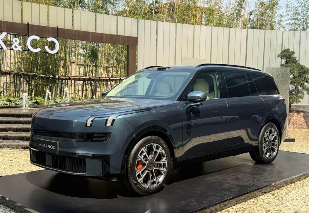 40�f������ʽ���ASUV�������˵Ċ^��Ŀ��(bi��o)