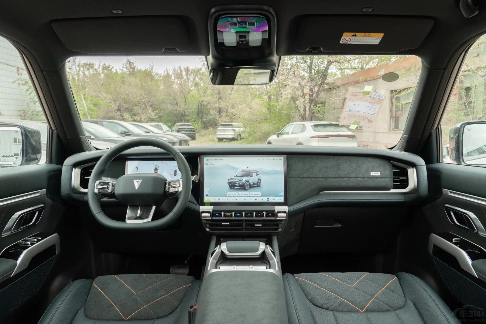 ���_���F�ķ����ӣ����p�˵ĵ�һ��ԽҰ܇