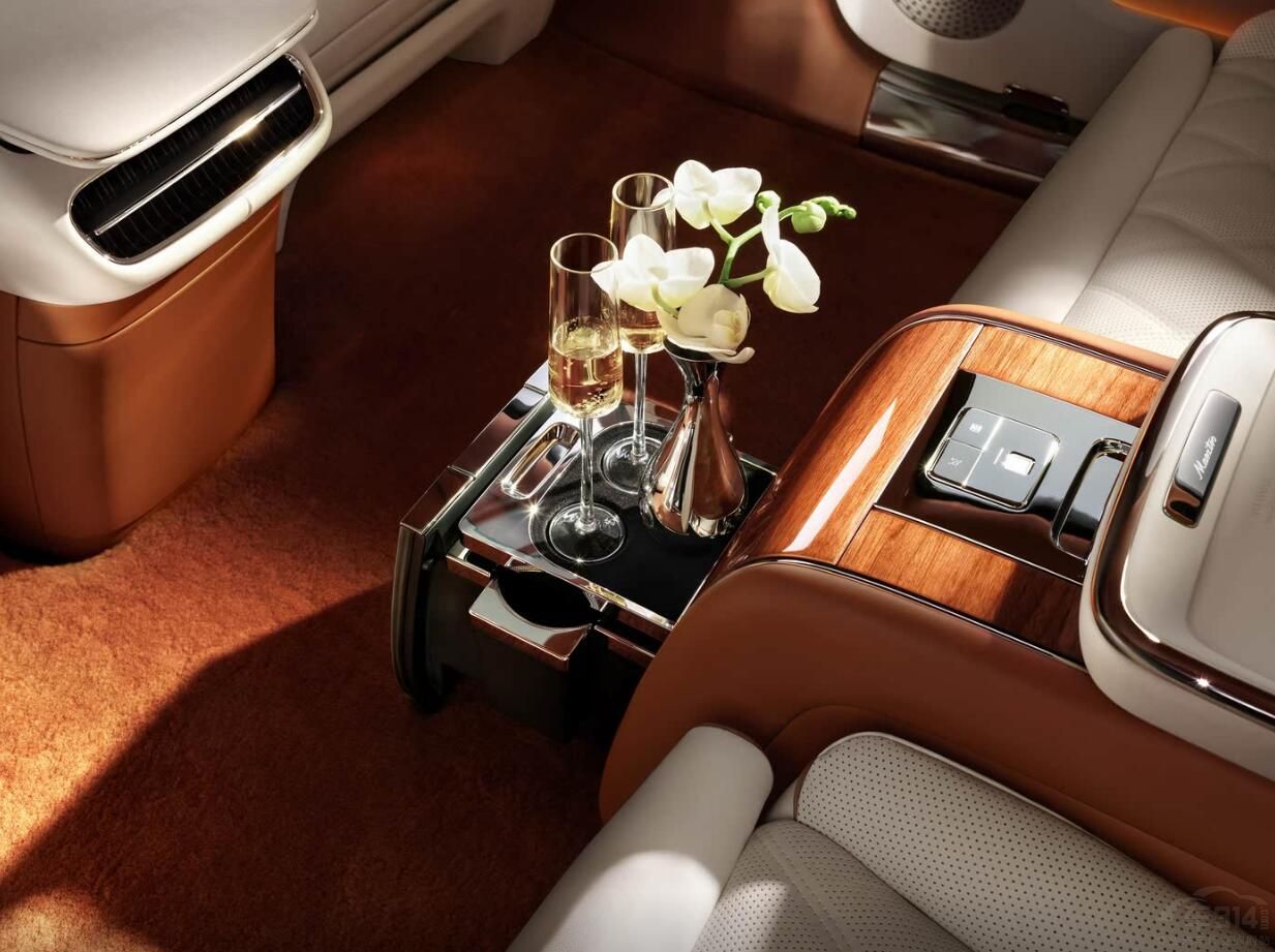 ȫ��λ�A�������S800���Ȍ��R740Li