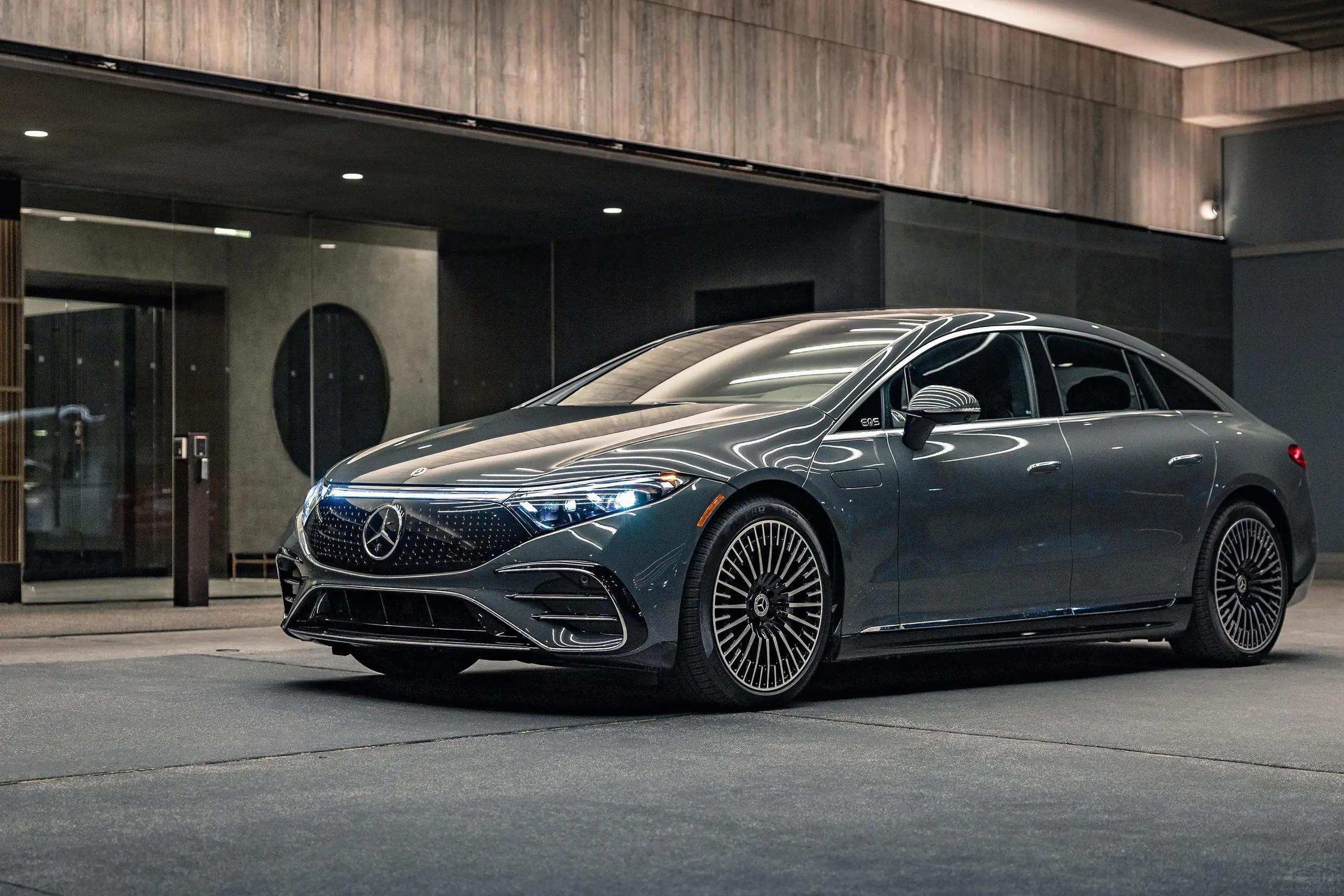 尊界S800和奔馳EQS的“面子與里子”之戰(zhàn) 尊界S800和奔馳EQS的“面子與里子”之戰(zhàn)