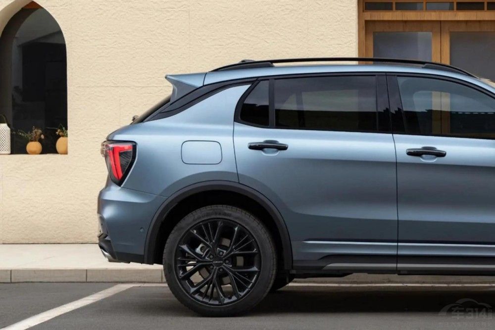 �I��01���°� ��15�f��SUV�Ј��Ĕ�����