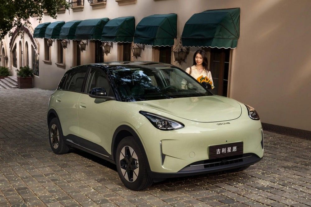 ������Ը�򔡱ȁ��Ϻ��t�ɞ�6�f���N��