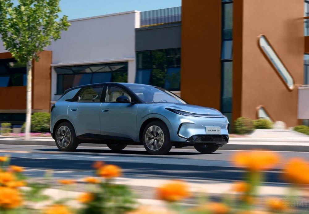 8�fԪ��ͨ���������O��T1�Ŀ�ֵ���I��