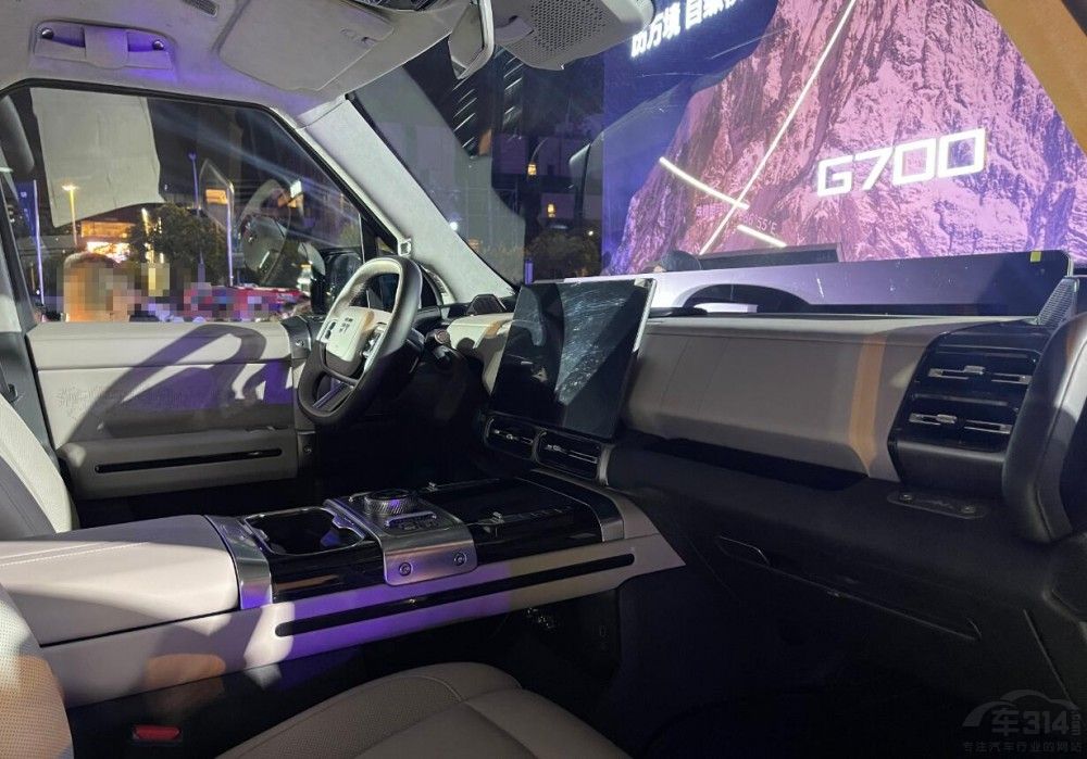 9���������µ�SUV�P�c���������I�Ŀ���