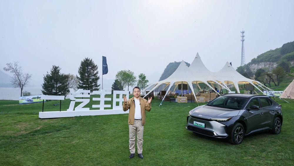 һ���S��bZϵ�м��SUV bZ4X�_���A(y��)��