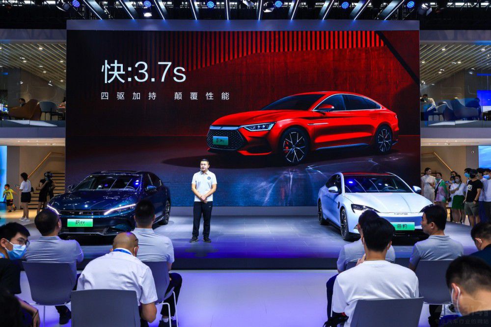 һ�ڶ��t���ȁ��������p�����ؑc܇չ�F(xi��n)��