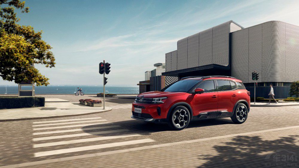 ����BEYOND�y80���Խ�������ذ����u��