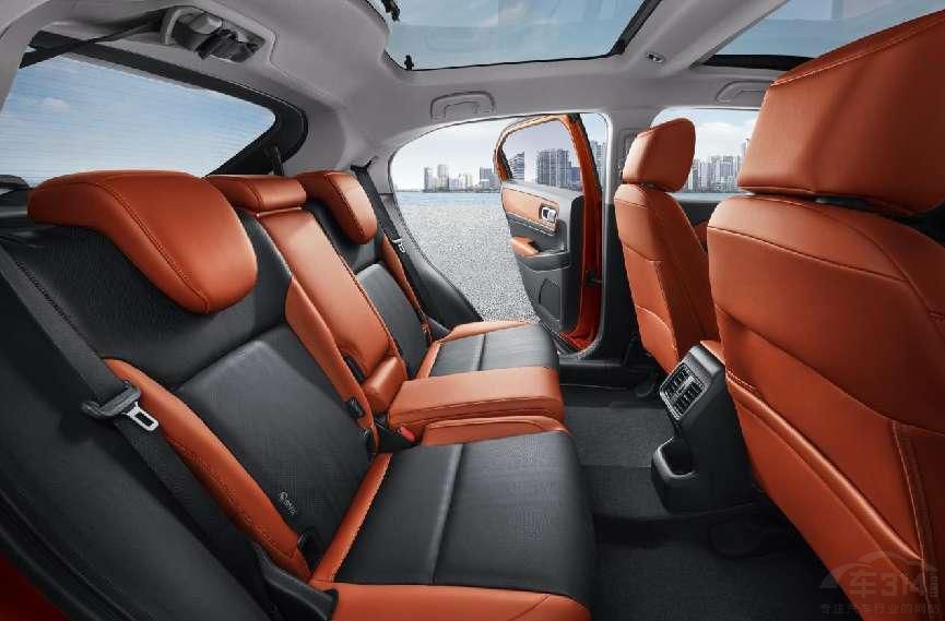 �ۃr13.29-15.29�fԪ ȫ��XR-V������У�