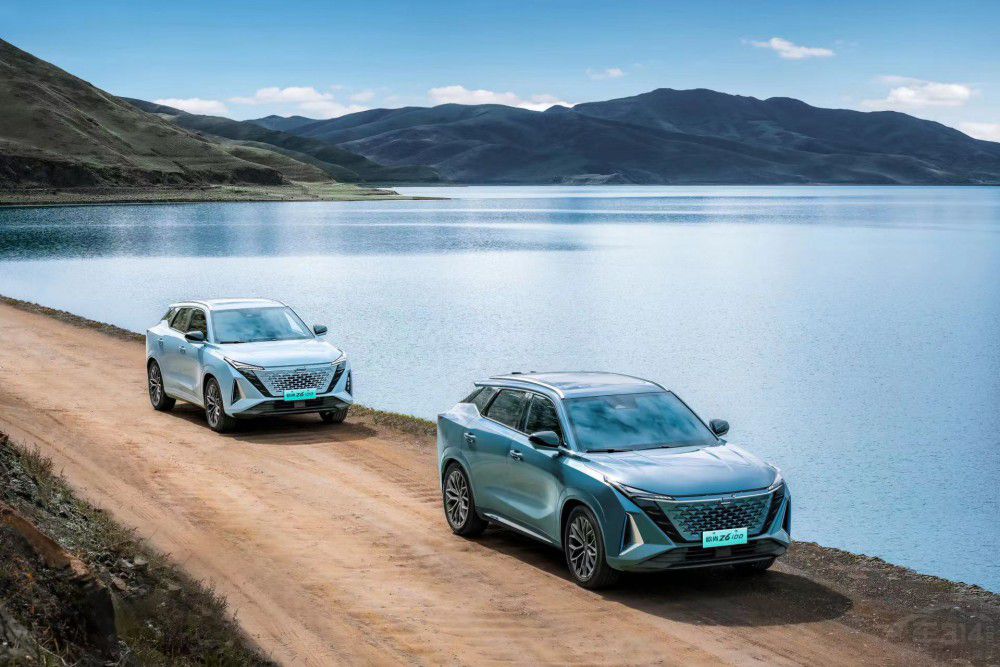 ����6����ͻ��74000�� �W��Z6���Ј���A