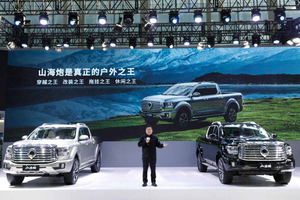 ���͸����ܺ��AƤ��ɽ���ڏV��܇չ����