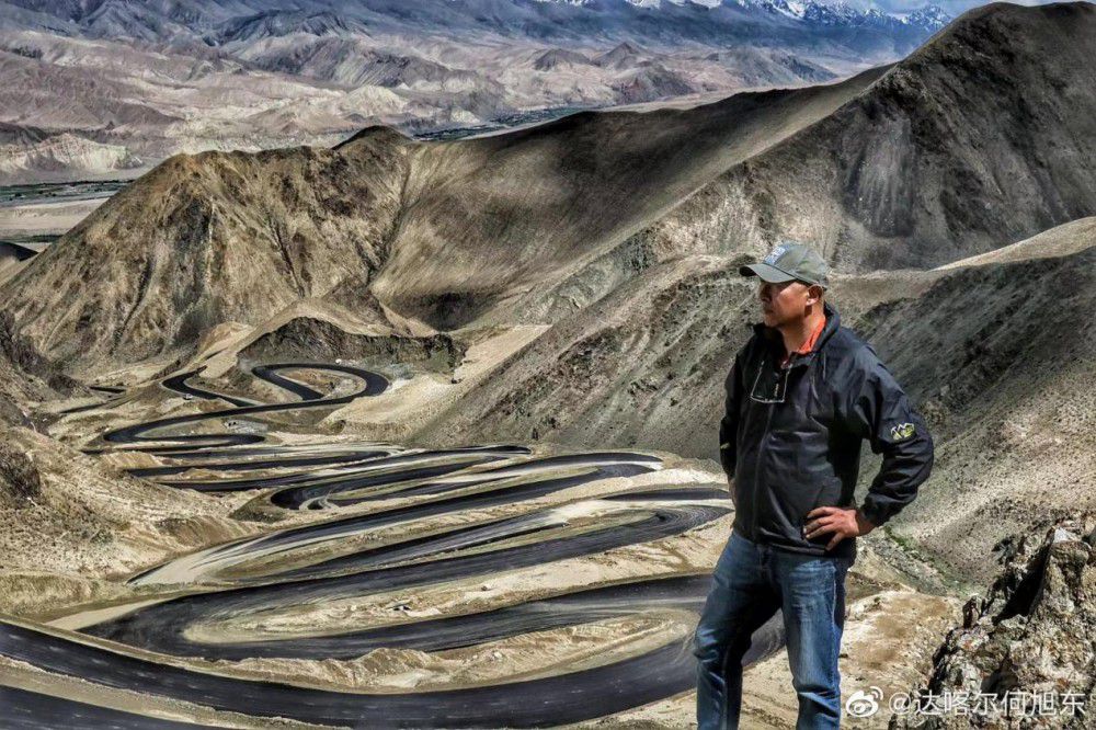 ���͸����ܺ��AƤ��ɽ���ڏV��܇չ����