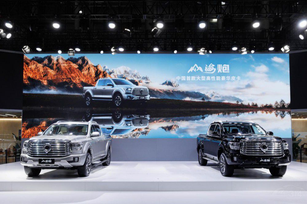 ���͸����ܺ��AƤ��ɽ���ڏV��܇չ����