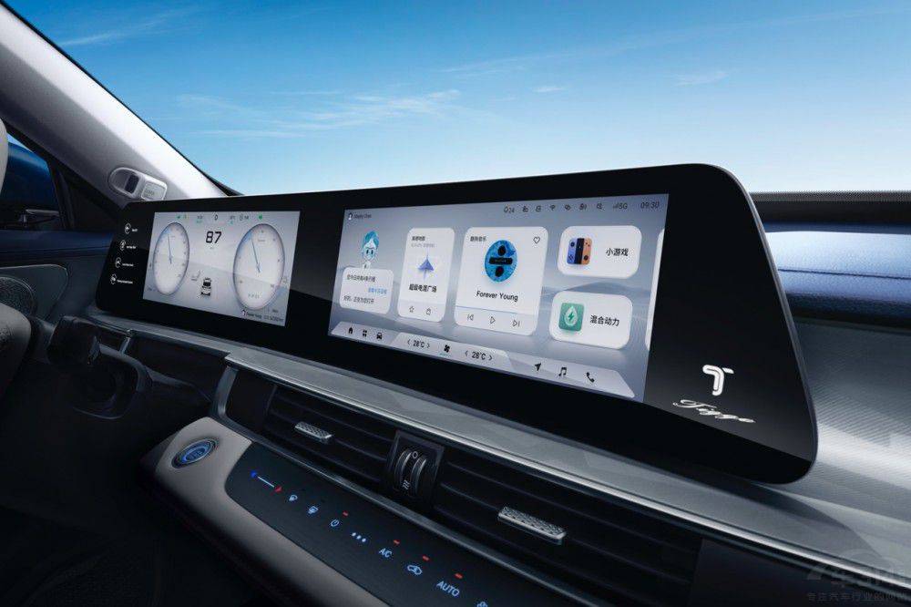 超級電混 奇瑞瑞虎7 PLUS 新能源電掣來襲 超級電混 奇瑞瑞虎7 PLUS 新能源電掣來襲