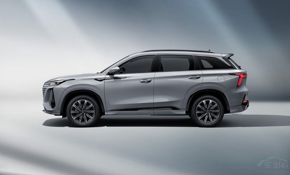 SUV�N�������M�A ������CS75PLUS���У�