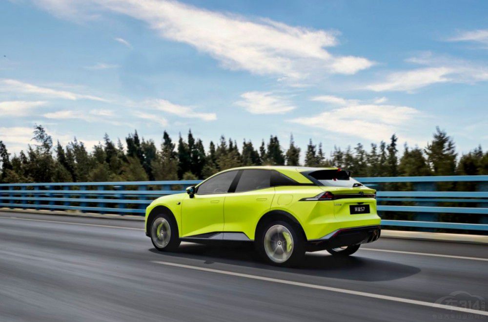 深藍(lán)S7先享預(yù)訂開(kāi)啟 價(jià)格超預(yù)期 又是爆款 深藍(lán)S7先享預(yù)訂開(kāi)啟 價(jià)格超預(yù)期 又是爆款