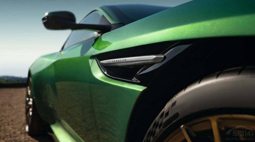 Ӣ����ʿ��ȫ�°�˹�D���R��DB12�ǈ�(ch��ng)��