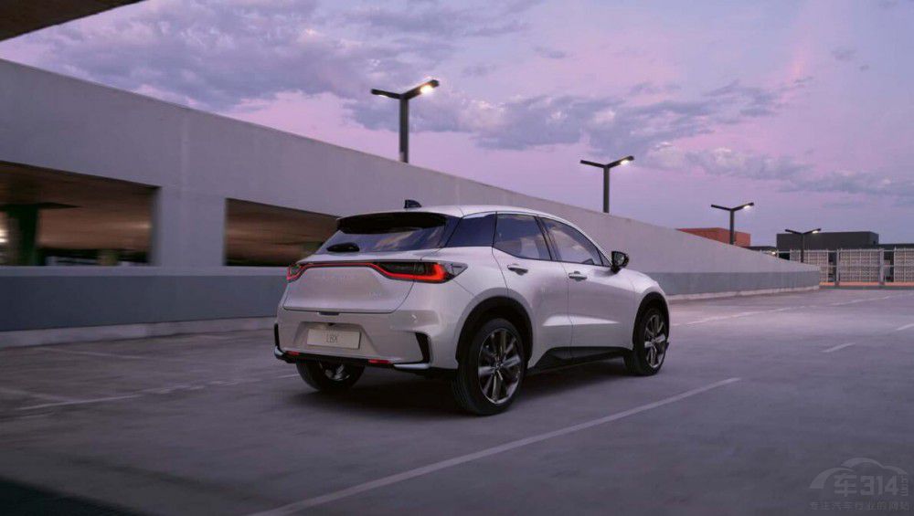 ֻ�ǂ�(g��)���߼�(j��)����ʿ�����׿��_˹LBX�l(f��)��