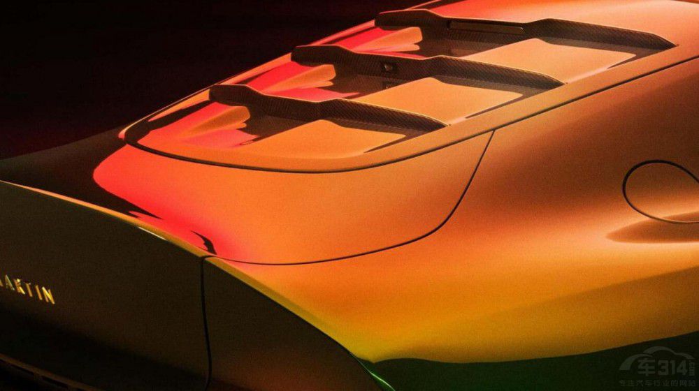 ��˹�D�R��Valour���͏�(f��)�� ���O�����