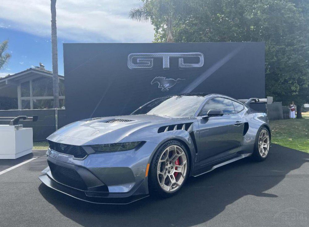 30�f��Ԫ��Ұ�R��һ�v�ܺϷ���·��ِ܇