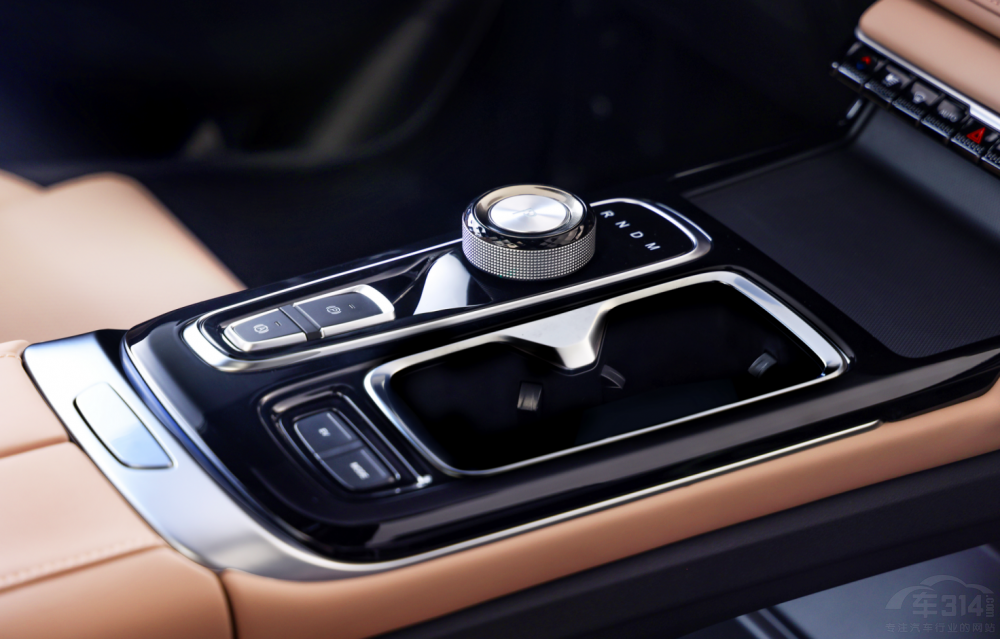 ��ֵ늸�SUV ����QX PHEV��ʽ��������