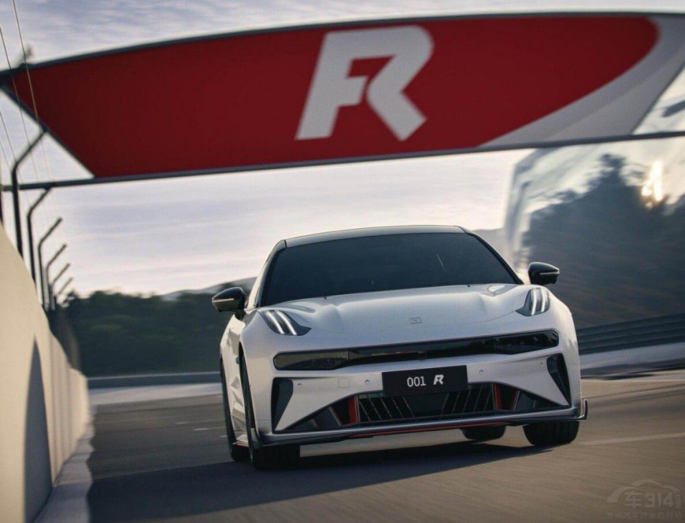 ���O������������У�������Ұ�ĽK�ڱ�¶��