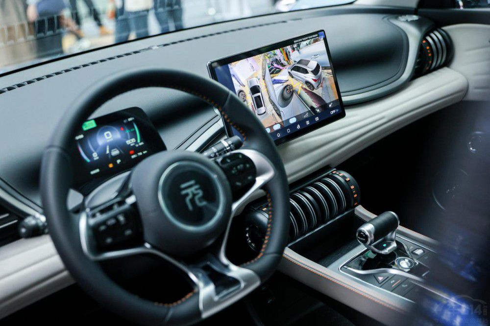 �����r���䡱 �ȁ���ԪPLUS��܊���Wҫɽ�� 