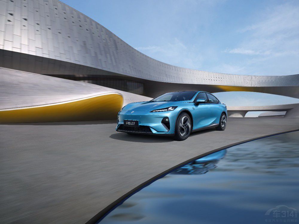 深藍L07 30萬內(nèi)唯一前排雙零重力座椅轎車 深藍L07 30萬內(nèi)唯一前排雙零重力座椅轎車