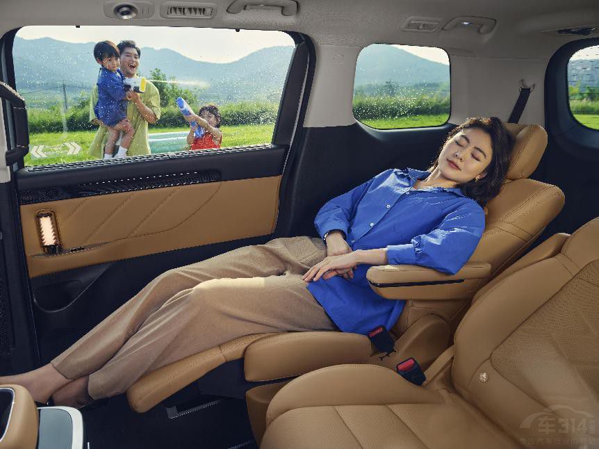 ������ƽ��������E8+ �ۃr(ji��) 23.28�fԪ����