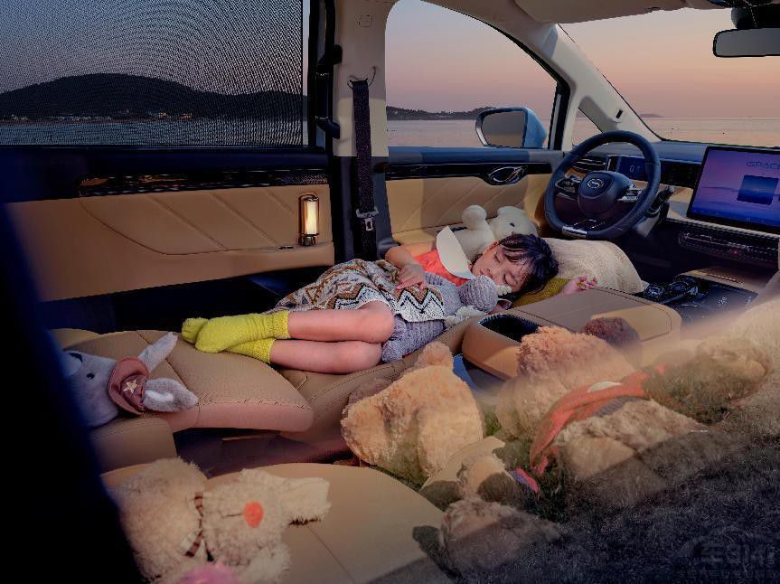 ������ƽ��������E8+ �ۃr(ji��) 23.28�fԪ��