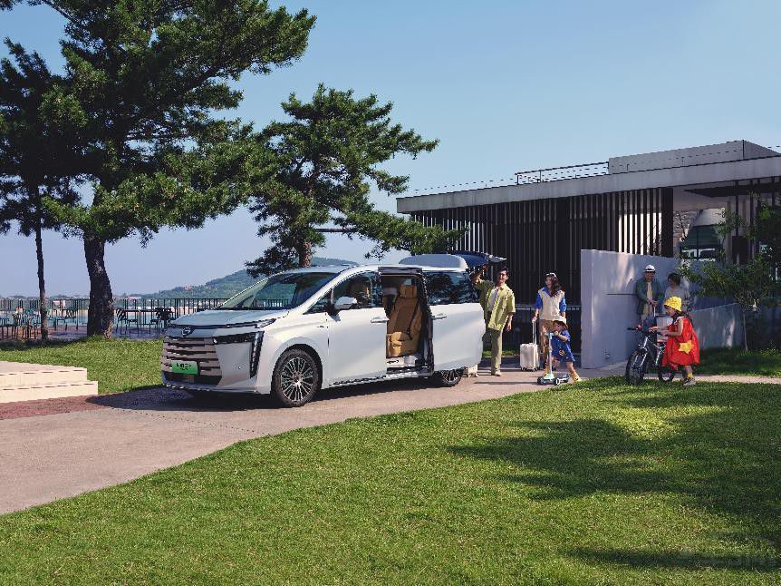 ������ƽ�ӣ�����E8+ �ۃr(ji��) 23.28�fԪ����