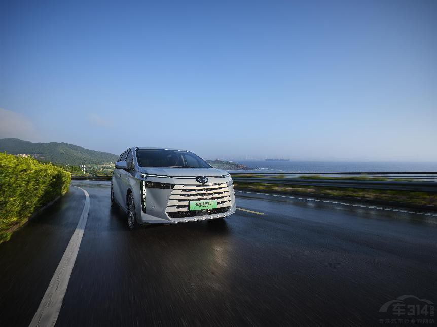 ������ƽ��������E8+ �ۃr(ji��) 23.28�fԪ����