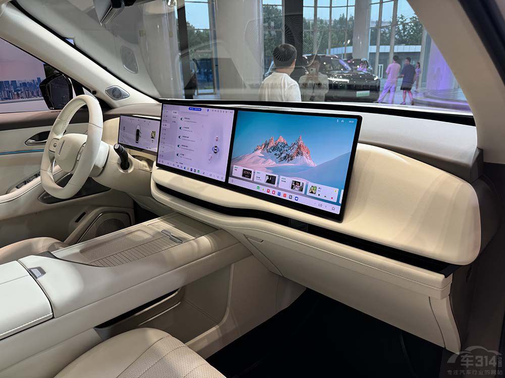 ��؛��(d��ng)�ԏ�(qi��ng)��SUV���𼼁����]���Y܇ɶ��