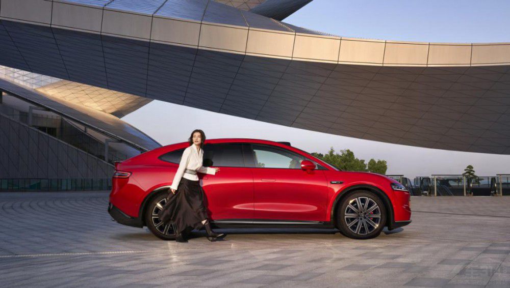 ���������׿��I��SUV�ǽ�R7 ��ʽ������