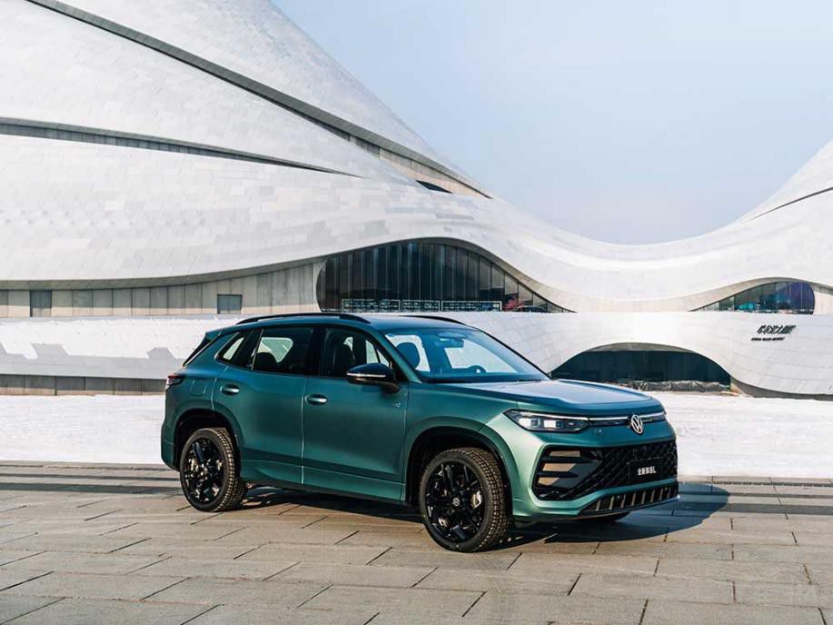 �@�׿����µ�SUV܇�����_(k��i)������(qi��ng)��������