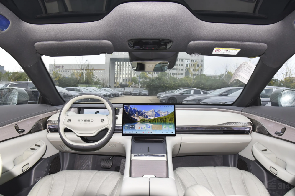 3月車(chē)市“卷”瘋了看這幾款上新的新能源車(chē) 3月車(chē)市“卷”瘋了看這幾款上新的新能源車(chē)