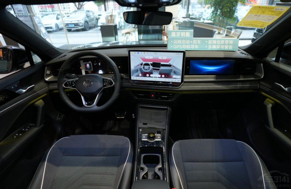 �@�׿����µ�SUV܇�����_(k��i)������(qi��ng)��������