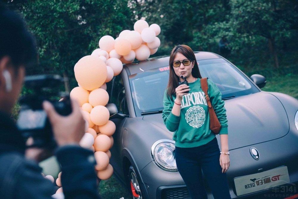 �I(l��ng)�ܼ����܇�Ј� �W������Ů�ˡ���߅�족