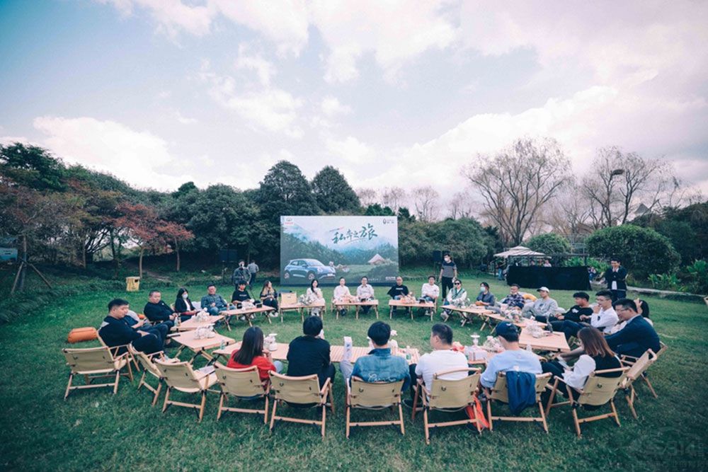 �I(l��ng)�ܼ����܇�Ј� �W������Ů�ˡ���߅�족