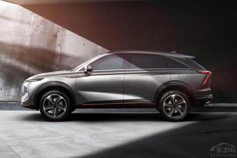 15�f�ԃ�(n��i)����SUV�P�c��UNI-T����һ�I