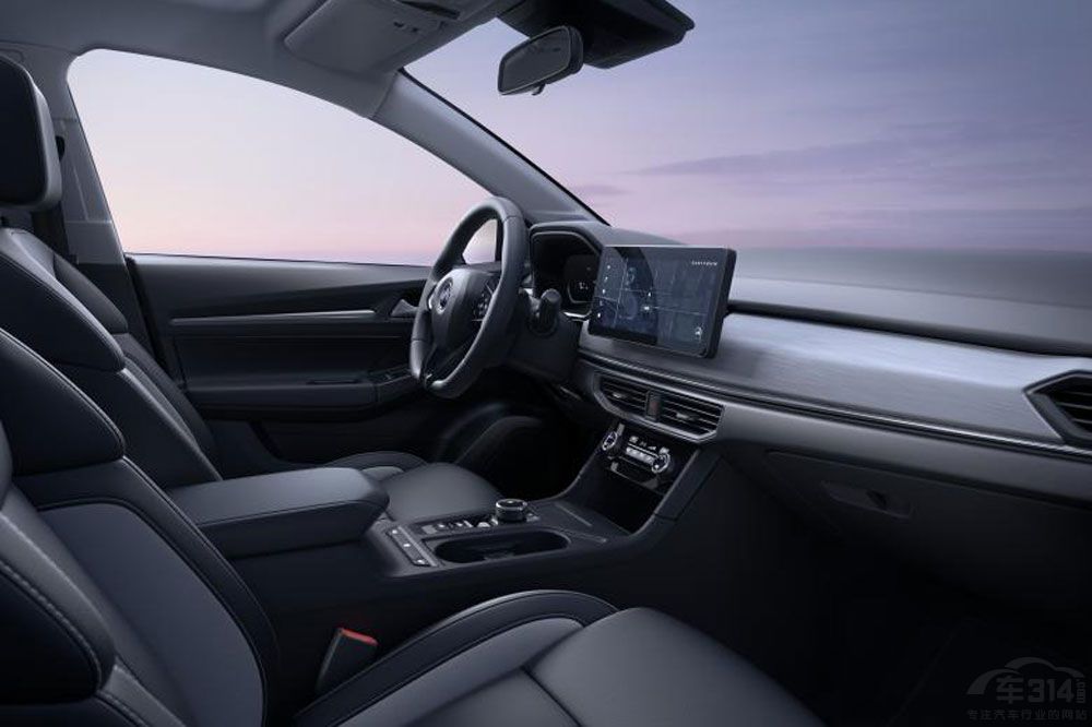 ȫ�����RE.5���ڱ���܇չ���g��ʽ���У�