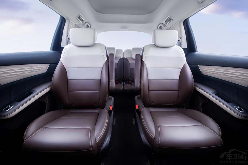 ��MAX DM-i���� �ۃr14.58�fԪ-17.28�fԪ