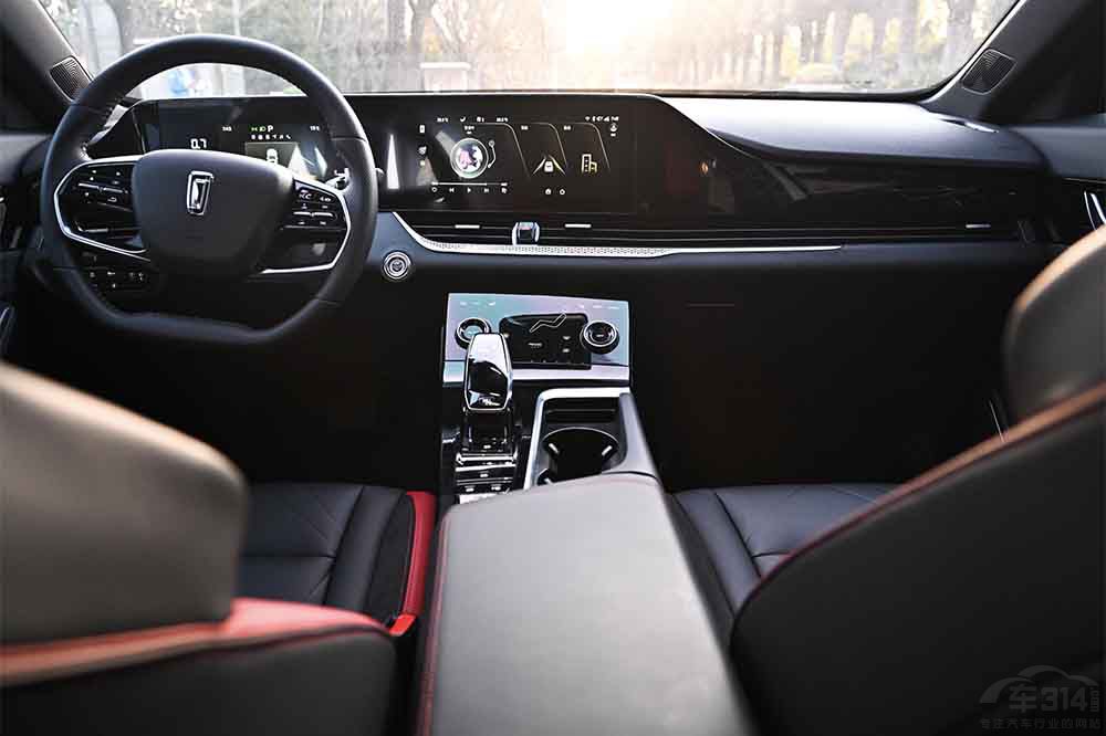 �I��SUV���vB70S����3��18����ʽ����